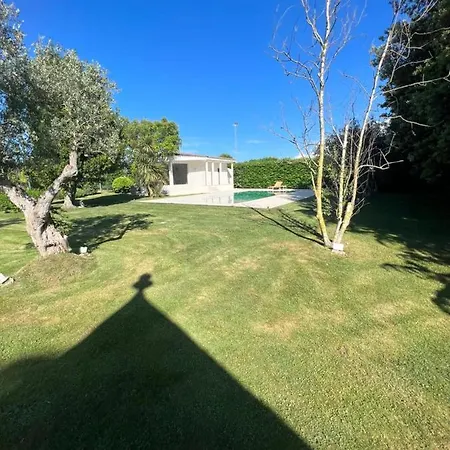 Miky Trulli & Pool Apartamento