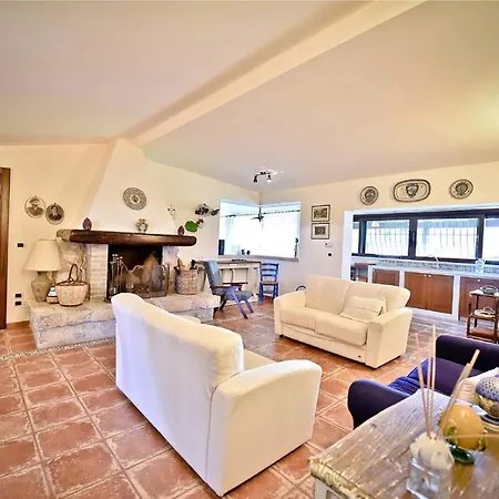 Miky Trulli & Pool Apartamento